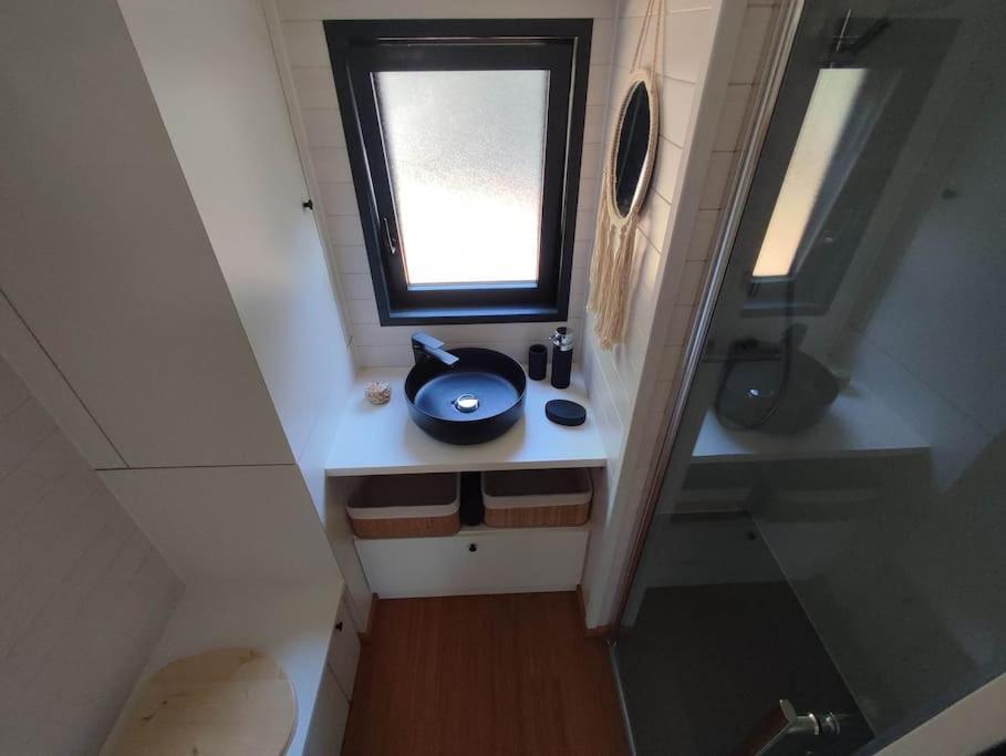 Villa Tiny House Chez Caroline Gaillan-en-Médoc Exterior foto